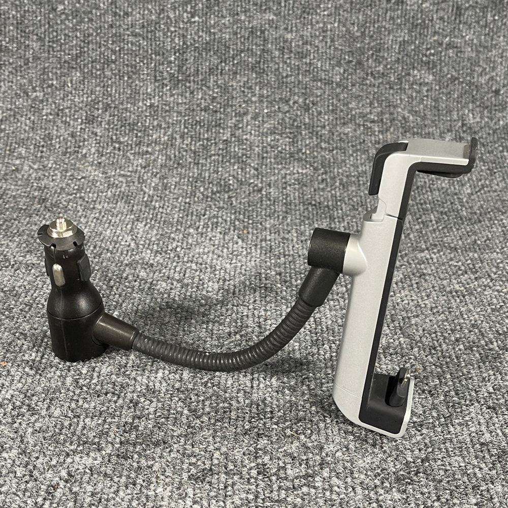 Belkis Car Navigation + Charge Mount For IPhone F8J132